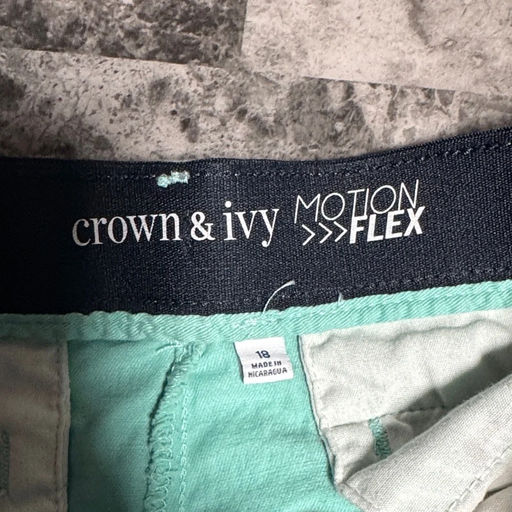 crown & ivy mint green